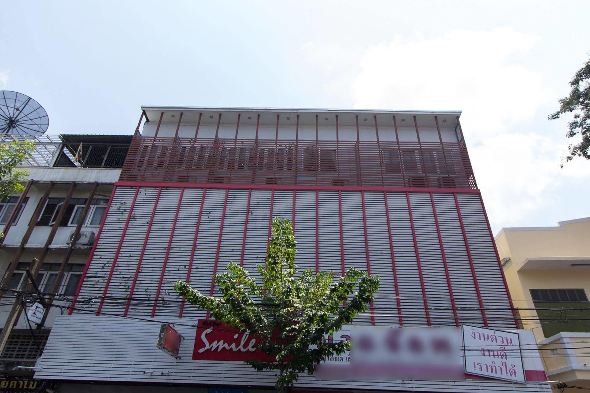禅室酒店-达荣拉克路 曼谷 外观 照片